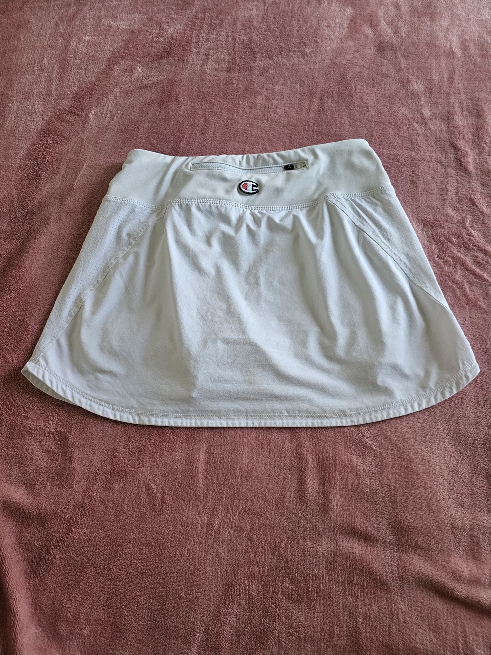 White CHAMPIONS Skirt with Smooth Waistband - XS - PRE OWNED - Picture 2 of 9